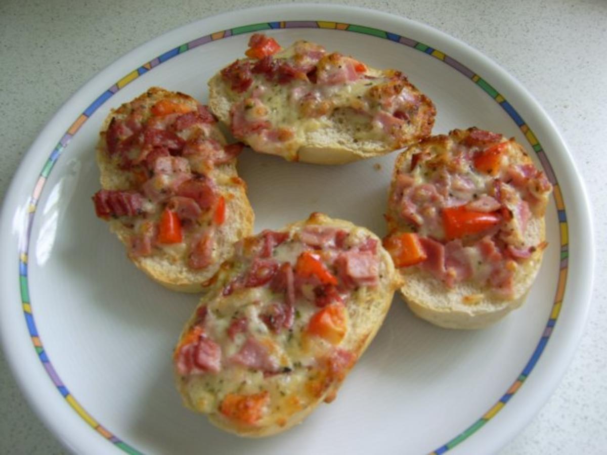 Pizzabrötchen für Kindergeburtstag - Rezept mit Bild - kochbar.de