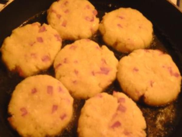 Polenta Paprika Käse Bratlinge - einfach - 323 kcal/100g