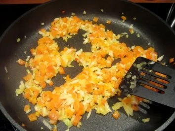 Blätterteig- Hackfleischstrudel - Rezept - Bild Nr. 3