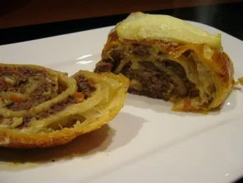 Blätterteig- Hackfleischstrudel - Rezept - Bild Nr. 7