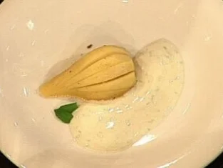 Rezept: Heiße Birne mit Joghurtsoße (Dirk Bach) Heiße Birne mit Joghurtsoße (Dirk Bach) - Rezept