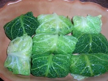 Rezept: Wirsingrouladen gefüllt mit Porree und Pilzen, Beilage zu Rinderbraten in Bordeaux, Wirsingrouladen gefüllt mit Porree und Pilzen, Beilage zu Rinderbraten in Bordeaux, - Rezept