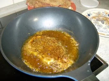 Rezept: Halsgrad in deftiger Zwiebelsoße Bild Nr. 6 Halsgrad in deftiger Zwiebelsoße - Rezept - Bild Nr. 6