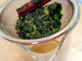 Rezept: Ananas-Carpaccio mit Koriander-Ingwer-Dressing Bild Nr. 7 Ananas-Carpaccio mit Koriander-Ingwer-Dressing - Rezept - Bild Nr. 7