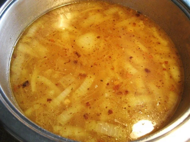 Rezept: Bayrische Zwiebelsuppe Bild Nr. 3 Bayrische Zwiebelsuppe - Rezept - Bild Nr. 3