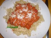 Nudeln mit Thunfisch - Tomatensoße  - Rezept