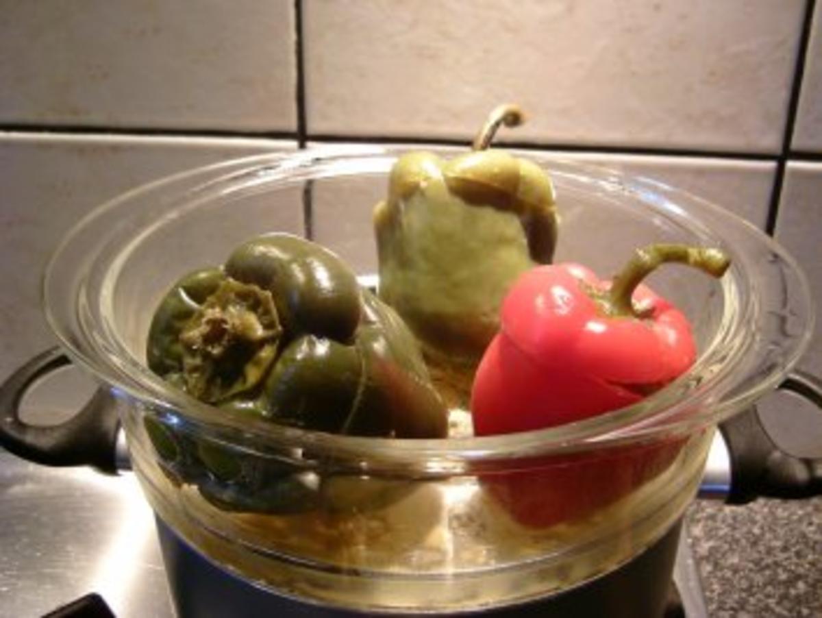 gefüllte Paprika im Spagettibett - Rezept - Bild Nr. 4
