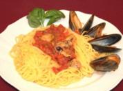 Spaghettini Vongole im Tomaten-Weißwein-Sud - Rezept