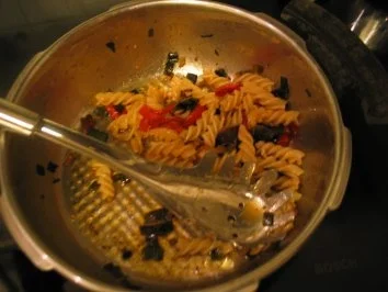 Nudelgerichte: Nudelpfanne mit Putenleber - Rezept - Bild Nr. 7