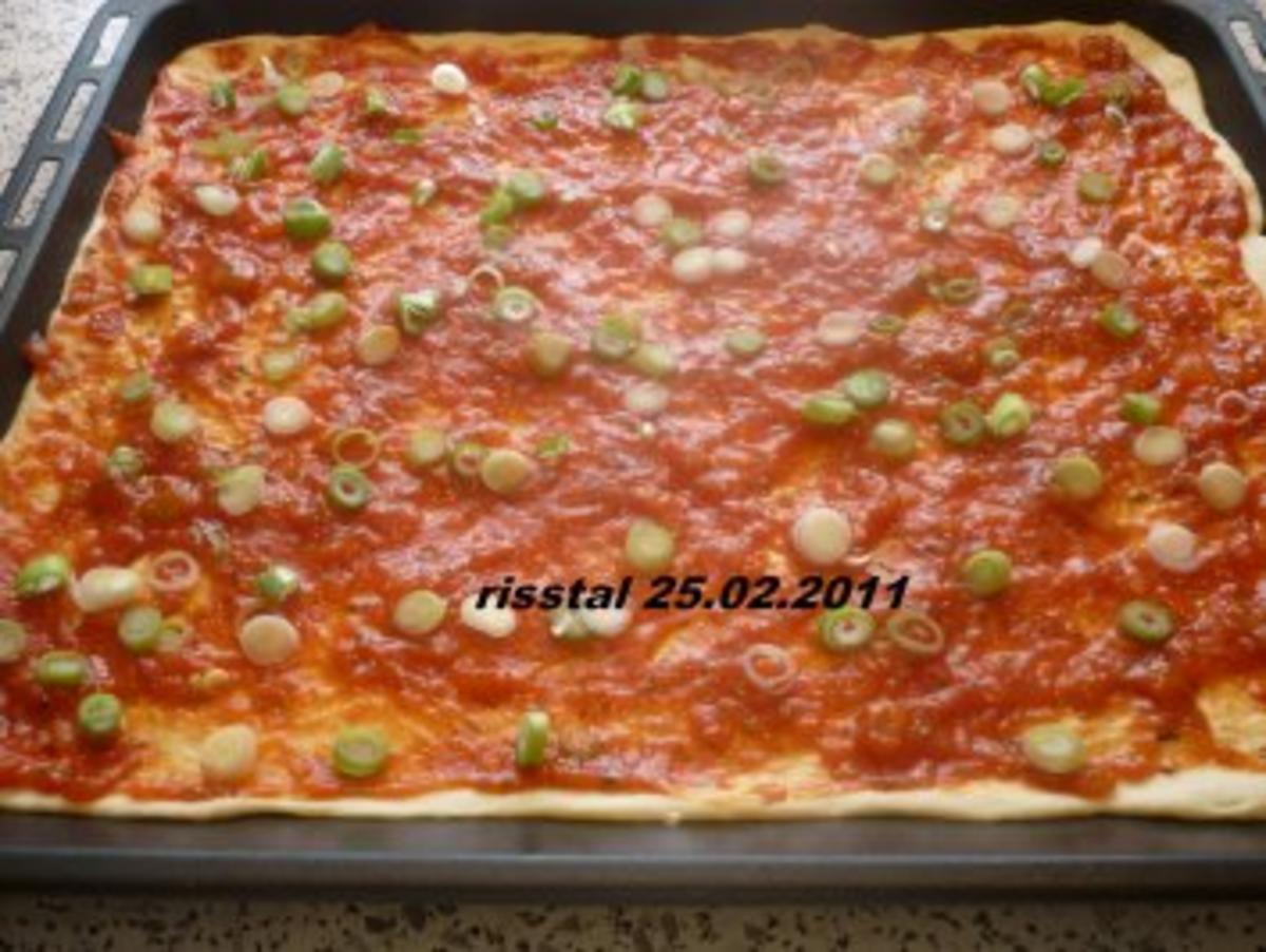 Pizza mit einer scharfen Seite - Rezept - Bild Nr. 8