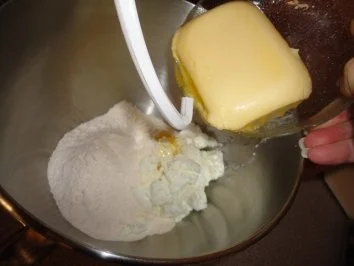 Rezept: Grundrezept: Topfen Teig Bild Nr. 2 Grundrezept: Topfen Teig - Rezept - Bild Nr. 2