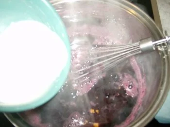 Biskuit Sahne Kirsch Rolle - Rezept - Bild Nr. 3