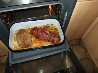 Rezept: Hackrolle Dieter´s Art mit Bacon Bild Nr. 7 Hackrolle Dieter´s Art mit Bacon - Rezept - Bild Nr. 7