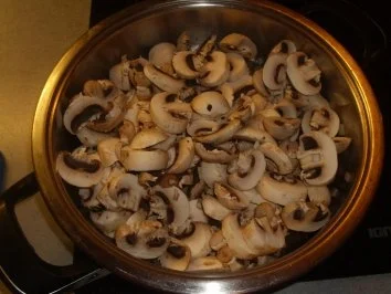 Fleischgerichte: Lammkoteletts mit Senfkruste, Süsskartoffelpüree und Champignons - Rezept - Bild Nr. 7