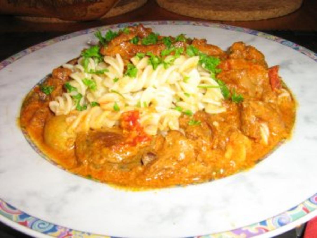 Rindergulasch Jäger Art - Rezept mit Bild - kochbar.de