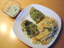 Seelachsfilet mit Kräuterkruste und Gemüsespaghetti - Rezept