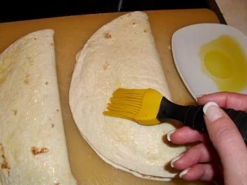 Rezept: Snack: Quesadilla con serrano Bild Nr. 4 Snack: Quesadilla con serrano - Rezept - Bild Nr. 4