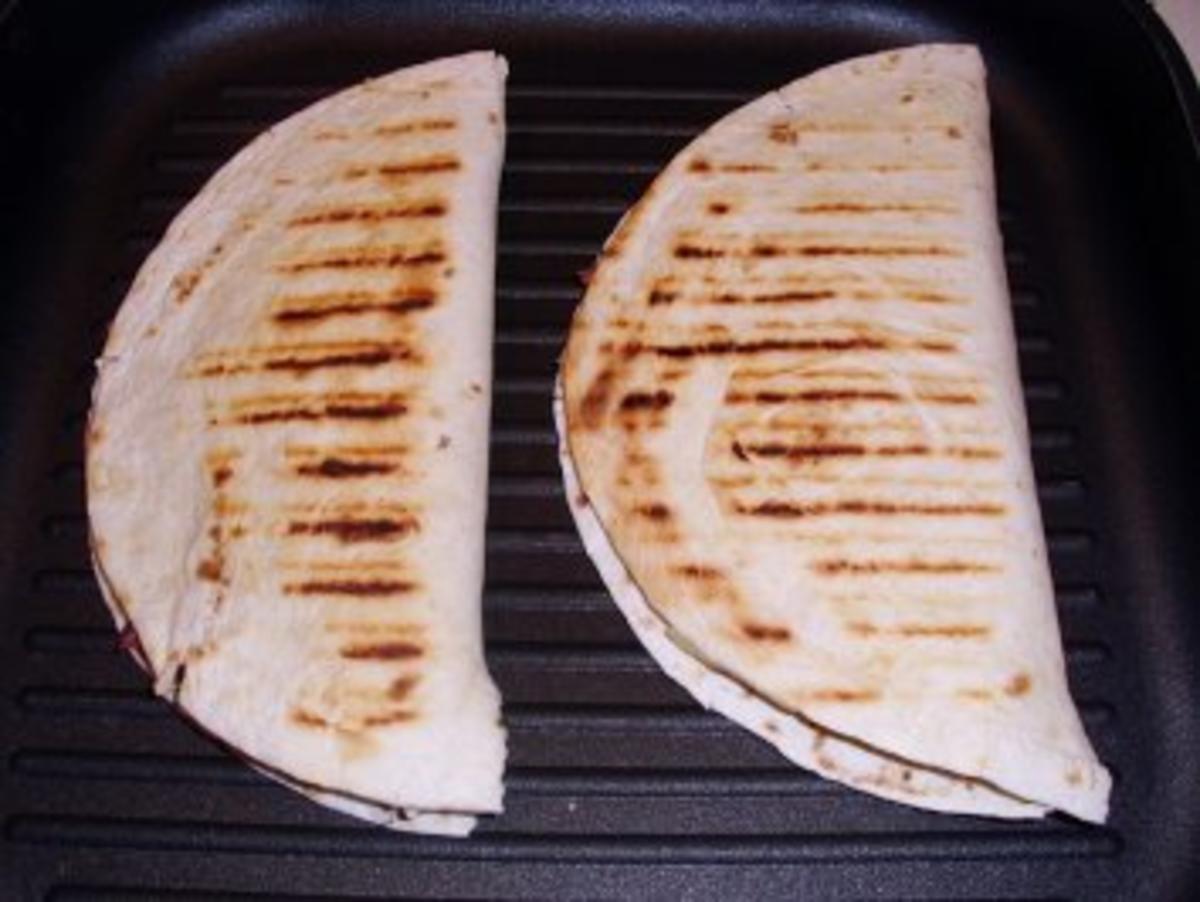 Snack: Quesadilla con serrano - Rezept - Bild Nr. 5