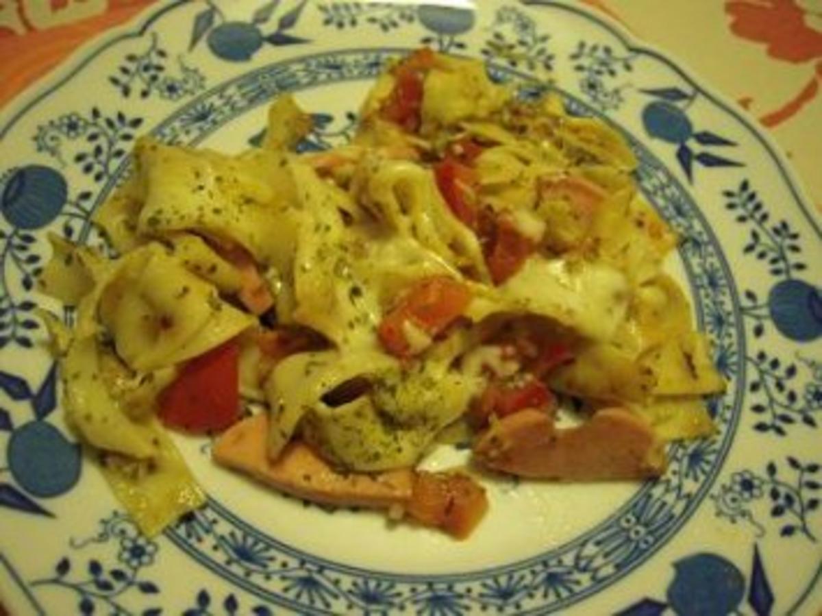 Schnelle Nudelpfanne mit Tomaten, Kräutern und Käse - Rezept - Bild Nr. 8