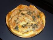 Birnen-Gorgonzola-Tarte mit Knusperspeck - Rezept