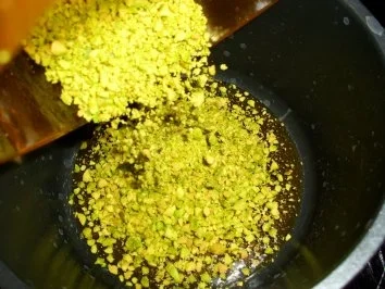 Desserts: Griechischer Pistazienjoghurt mit Honigfeigen - Rezept - Bild Nr. 4