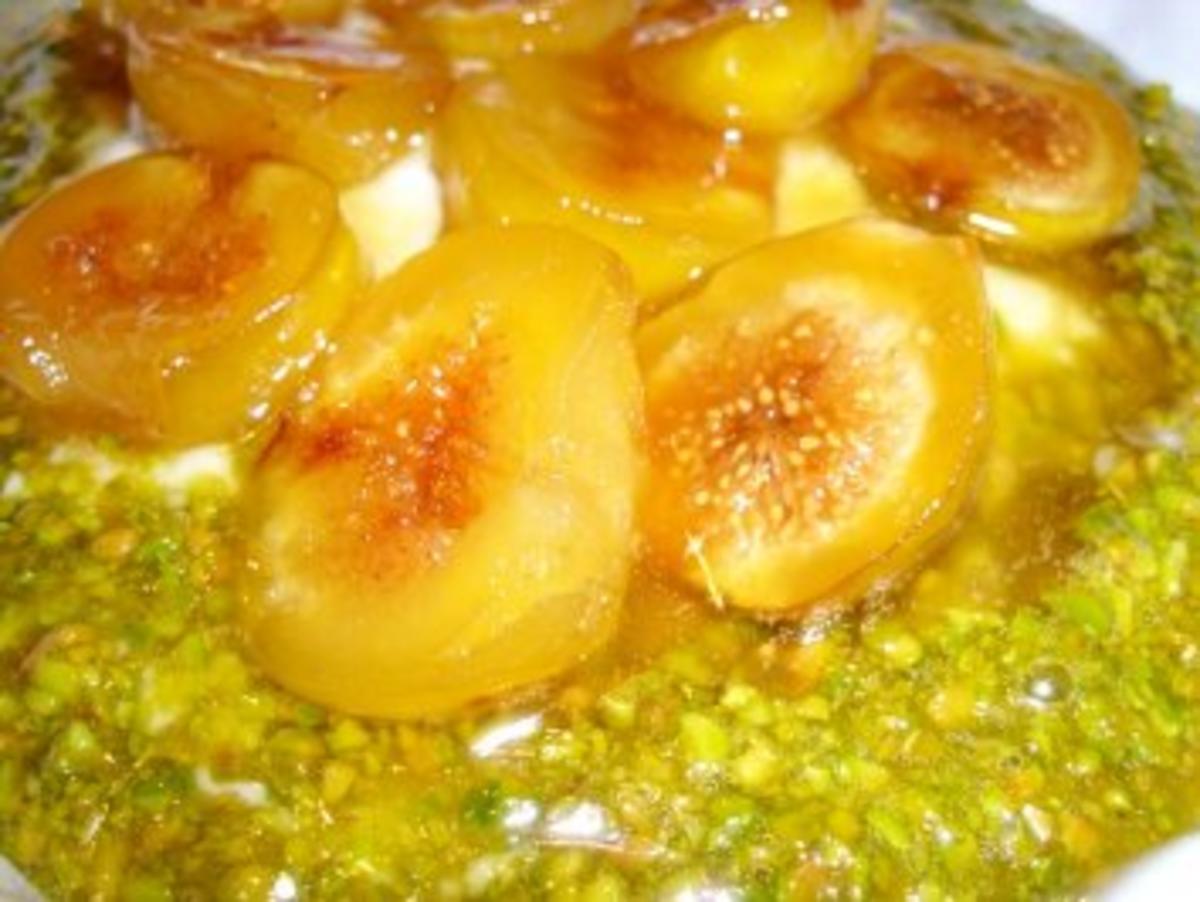 Desserts: Griechischer Pistazienjoghurt mit Honigfeigen - Rezept - Bild Nr. 7