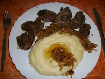 Hähnchenleber mit Kümmelkartoffelstampf - Rezept