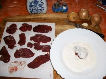 Hähnchenleber mit Kümmelkartoffelstampf - Rezept - Bild Nr. 2