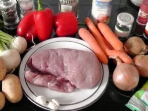 Rezept: feuriger Gulasch-Kessel Bild Nr. 2 feuriger Gulasch-Kessel - Rezept - Bild Nr. 2