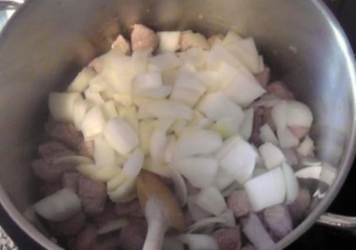 feuriger Gulasch-Kessel - Rezept mit Bild - kochbar.de