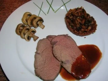 Rinderfilet an Balsamico-Vanillesauce und gefülltes Kartoffelkörbchen - Rezept - Bild Nr. 3