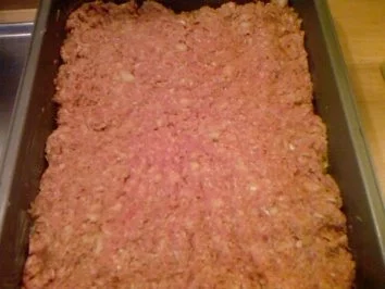 Rezept: Aufläufe/ Überbackenes: Geschichteter Hackbraten Bild Nr. 2 Aufläufe/ Überbackenes: Geschichteter Hackbraten - Rezept - Bild Nr. 2