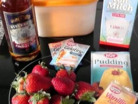~ Dessert ~Schichtpudding mit frischen Erdbeeren - Rezept - Bild Nr. 2