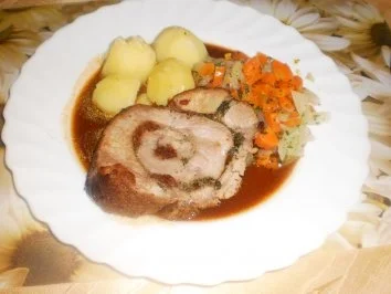 Rezept: Schweinrollbraten ~ Möhren-Kohlrabi-Gemüse Schweinrollbraten ~ Möhren-Kohlrabi-Gemüse - Rezept