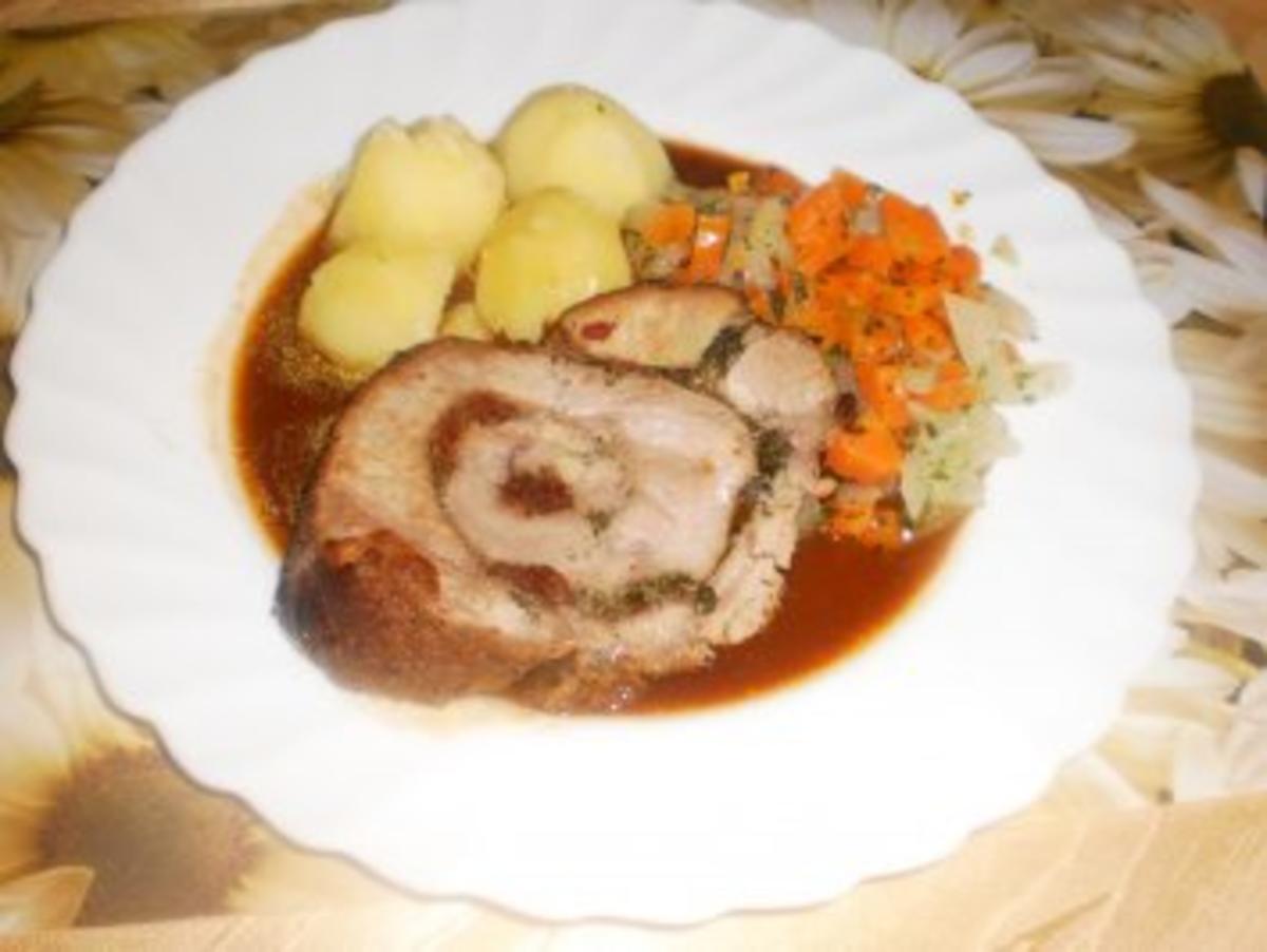 Bilder für Schweinrollbraten ~ Möhren-Kohlrabi-Gemüse - Rezept