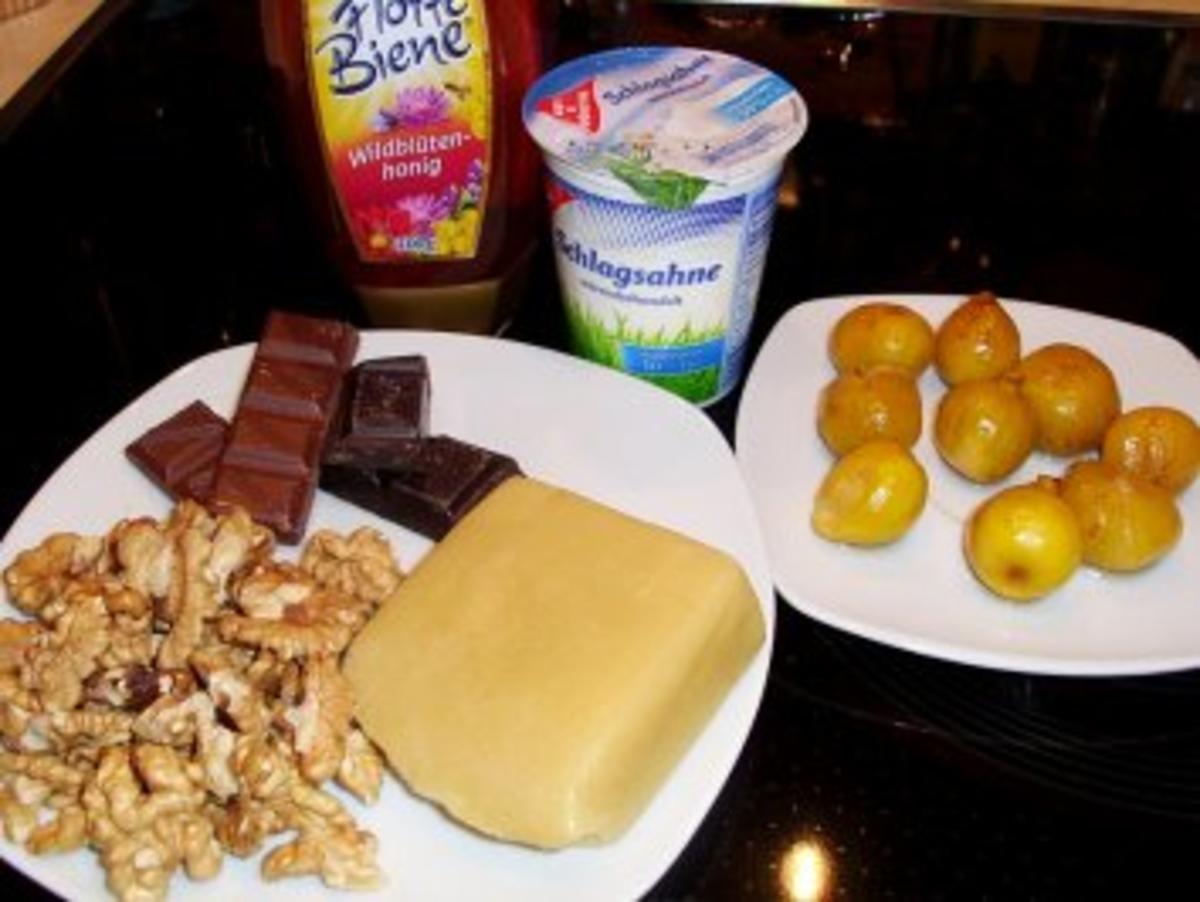 Desserts: Feigen mit Honig-Walnuß-Marzipan-Haube - Rezept - Bild Nr. 2