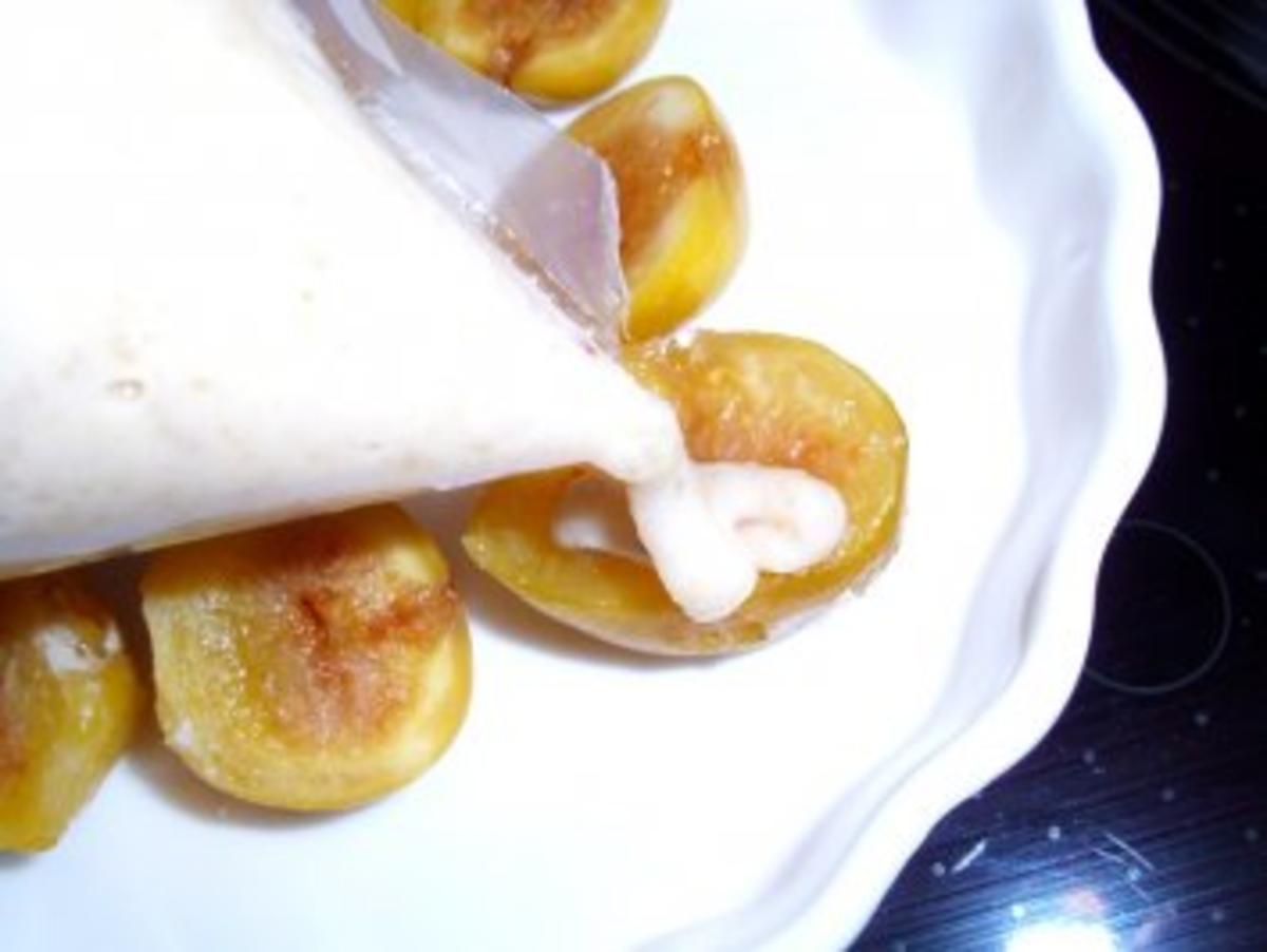 Desserts: Feigen mit Honig-Walnuß-Marzipan-Haube - Rezept - Bild Nr. 6