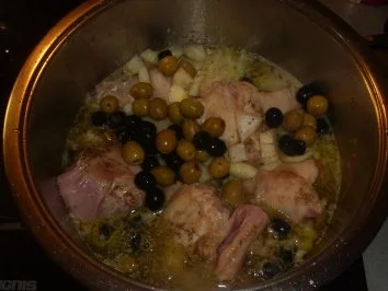 Fleischgerichte: Kaninchen in Olivensosse - Rezept - Bild Nr. 5