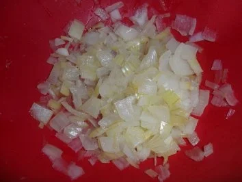 Rezept: Flammkuchen mit Essig-Zwiebelchen, Schinken und Datteln Bild Nr. 4 Flammkuchen mit Essig-Zwiebelchen, Schinken und Datteln - Rezept - Bild Nr. 4