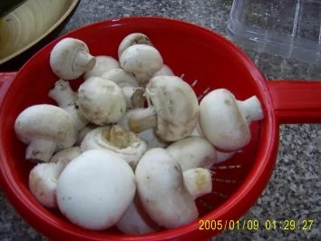 Rezept: Hacksteak in einer Pilz-Sahne-Soße Bild Nr. 2 Hacksteak in einer Pilz-Sahne-Soße - Rezept - Bild Nr. 2