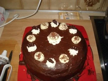 Rezept: Bananen-Schokoladen-Torte Bild Nr. 9 Bananen-Schokoladen-Torte - Rezept - Bild Nr. 9