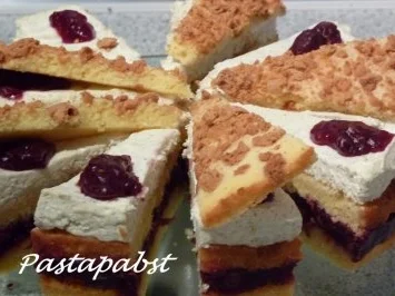 Amaretti-Kirsch-Torte - Rezept
