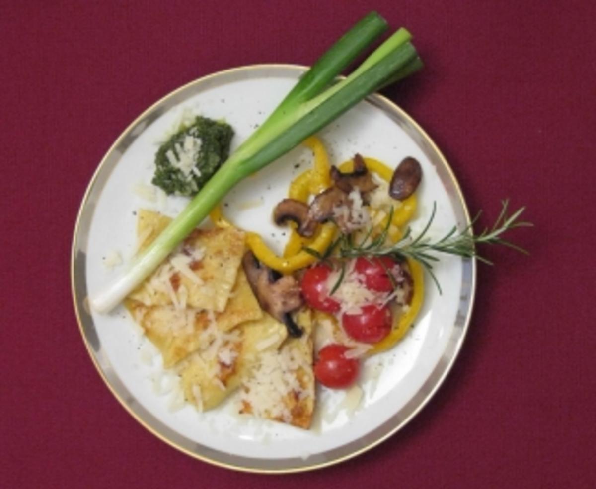 Lachsravioli mit Dill-Pesto und Ofengemüse - Eigelstein - Rezept