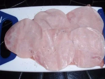 Putenroulade mit Paprikagemüse und Nudeln - Rezept - Bild Nr. 4