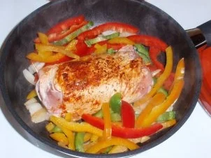 Putenroulade mit Paprikagemüse und Nudeln - Rezept - Bild Nr. 9