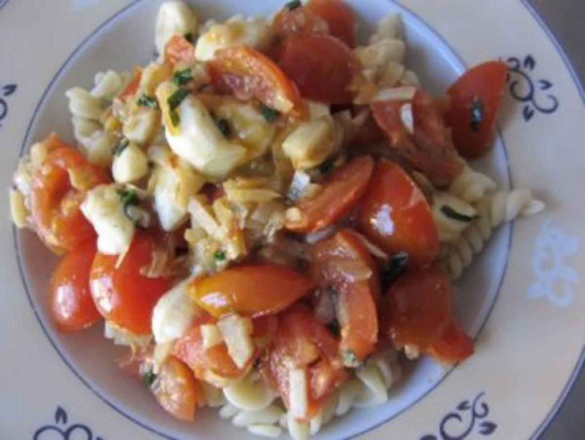 Spirelli mit Tomate Mozzarella - Rezept - Bild Nr. 2