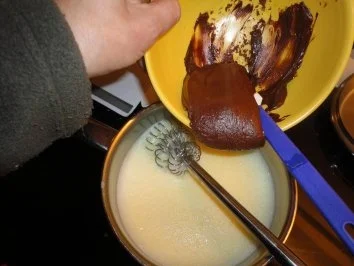 Rezept: Haselnuß Eis mit Knusper Nüßchen Bild Nr. 4 Haselnuß Eis mit Knusper Nüßchen - Rezept - Bild Nr. 4