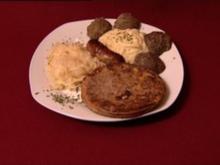 Pfälzischer Saumagen, Bratwurst und  Leberknödel, dazu Sauerkraut und Püree (Markus Becker - Rezept