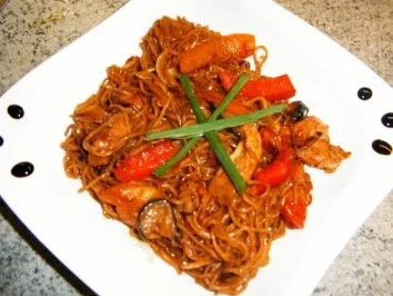 Rezept: Bunte Hähnchenpfanne Bunte Hähnchenpfanne - Rezept