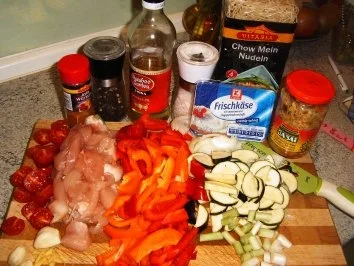 Rezept: Bunte Hähnchenpfanne Bild Nr. 2 Bunte Hähnchenpfanne - Rezept - Bild Nr. 2